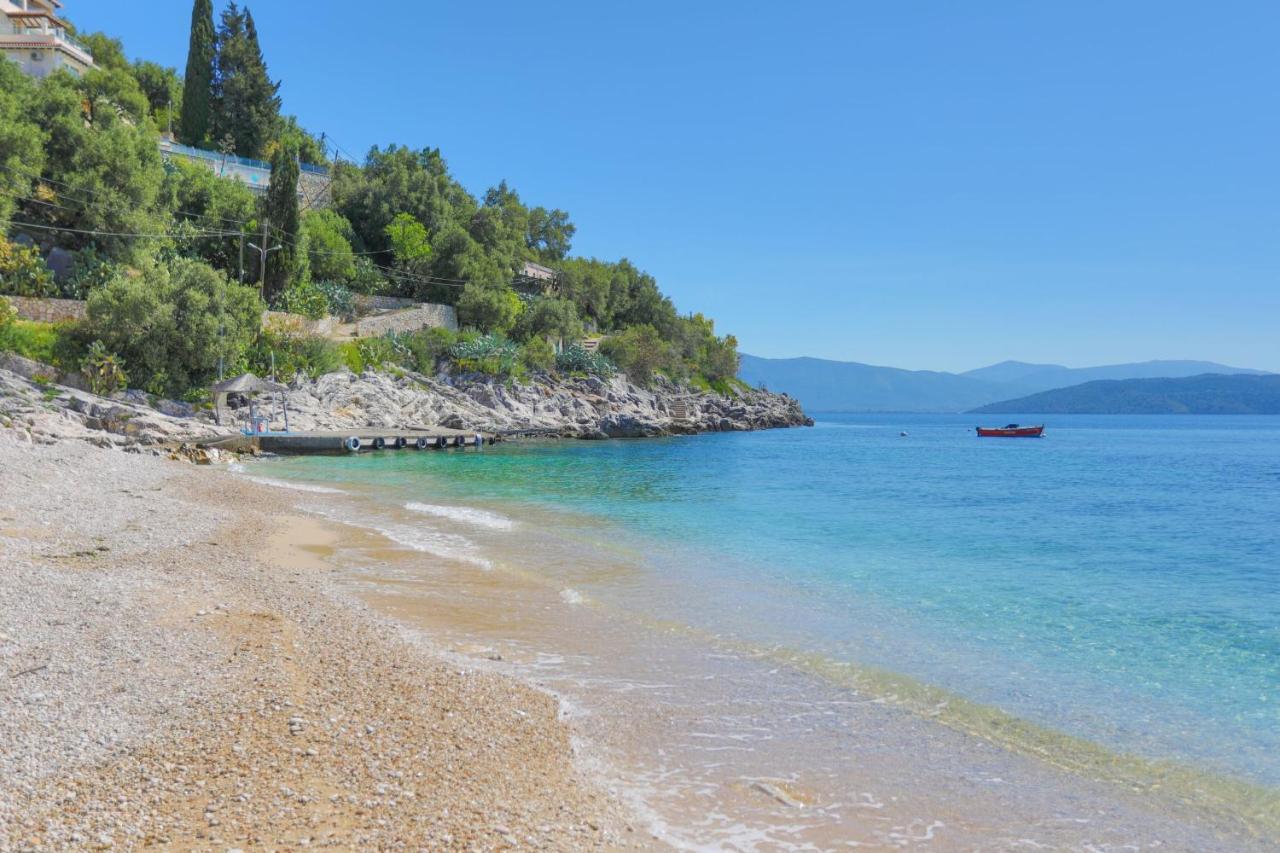 Kaminaki Beachfront Apartments Nisaki  Dış mekan fotoğraf
