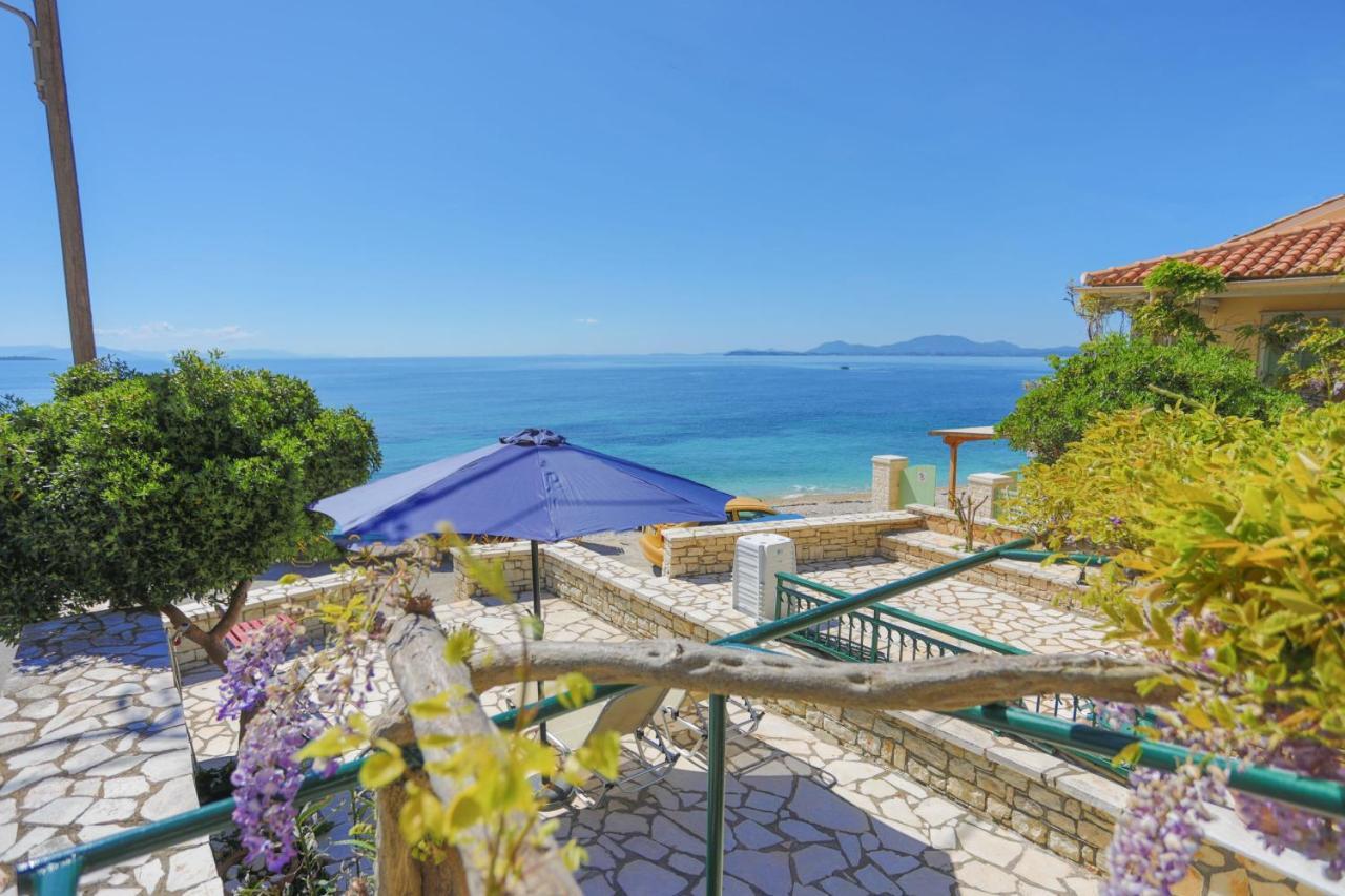 Kaminaki Beachfront Apartments Nisaki  Dış mekan fotoğraf