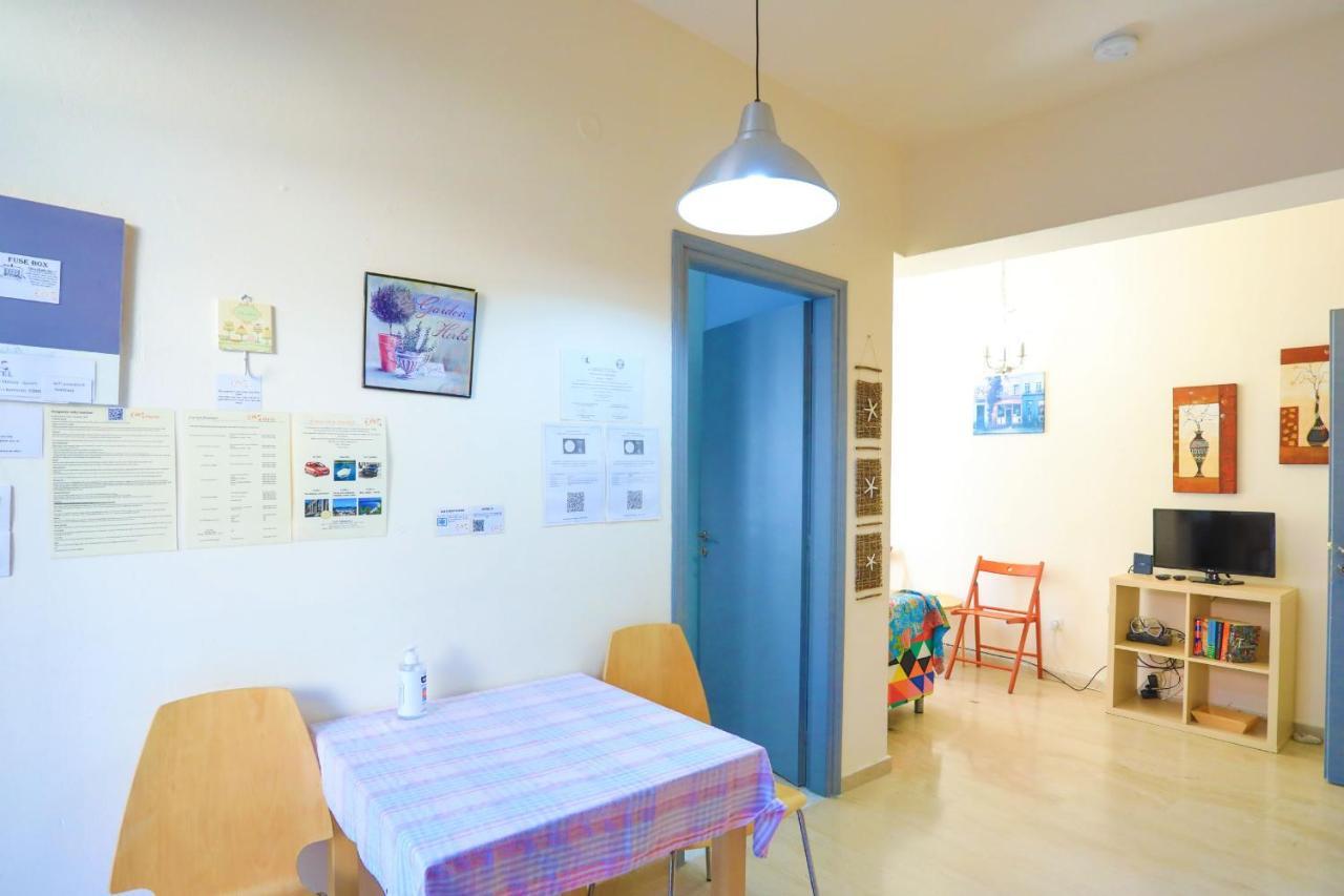 Kaminaki Beachfront Apartments Nisaki  Dış mekan fotoğraf