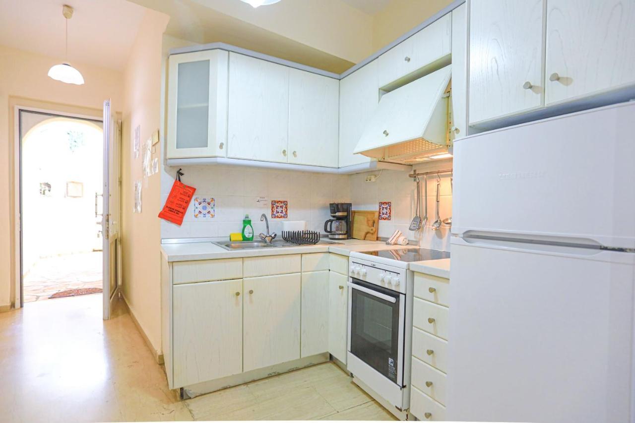 Kaminaki Beachfront Apartments Nisaki  Dış mekan fotoğraf