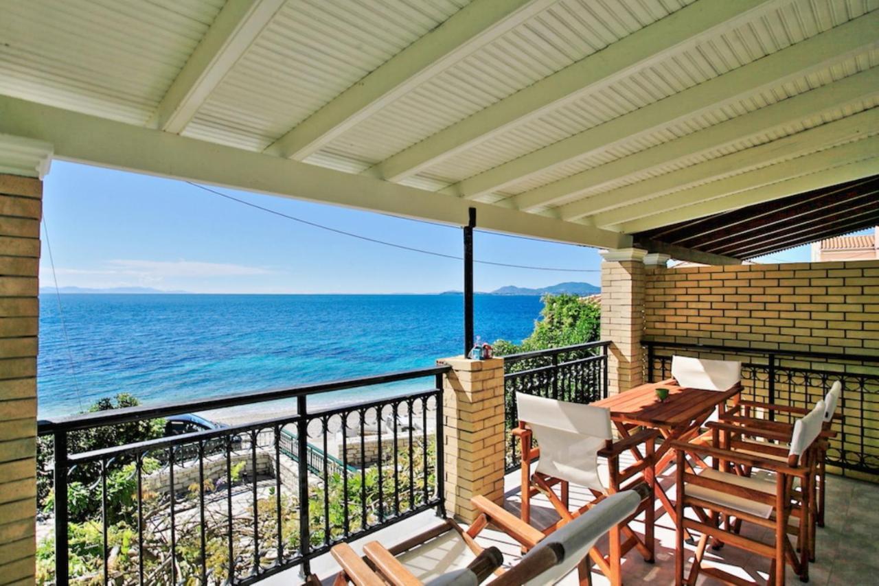 Kaminaki Beachfront Apartments Nisaki  Dış mekan fotoğraf