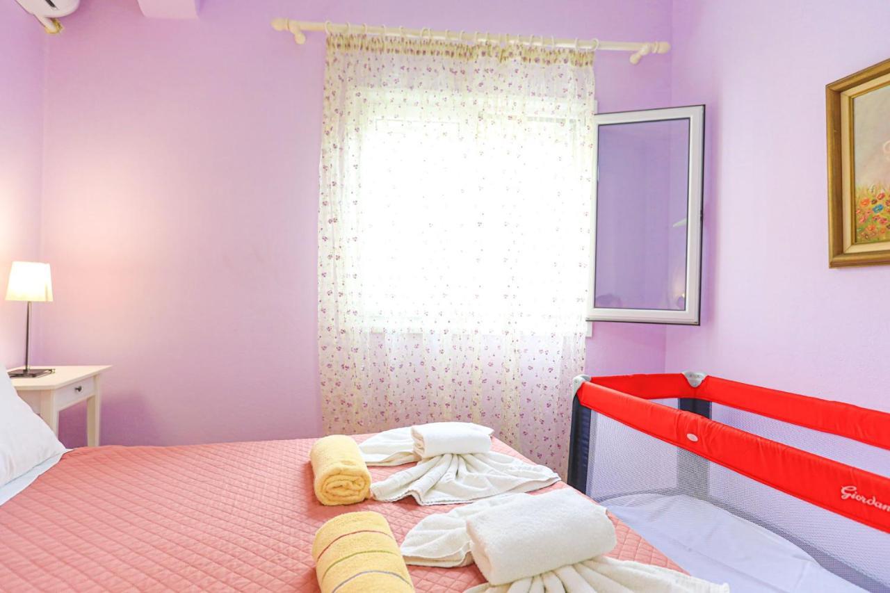 Kaminaki Beachfront Apartments Nisaki  Dış mekan fotoğraf